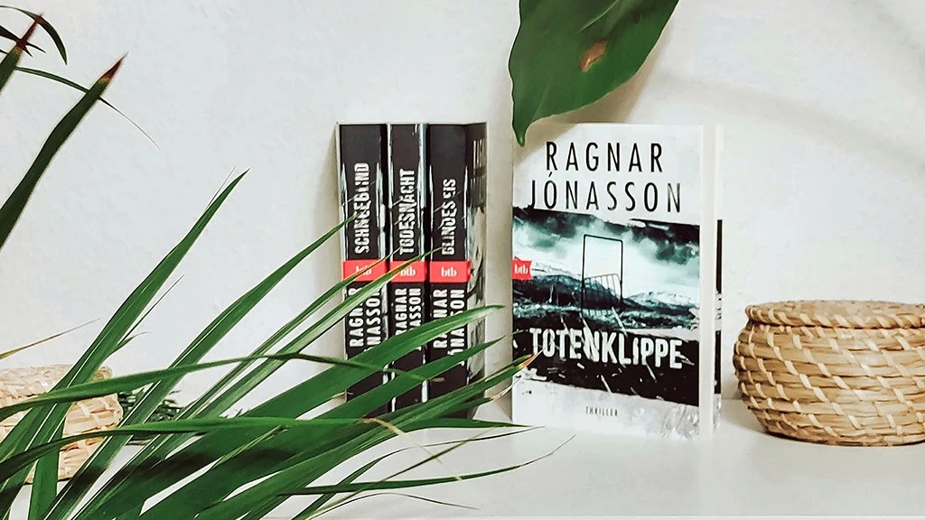 Foto des Buchs von Ragnar Jónasson: Totenklippe